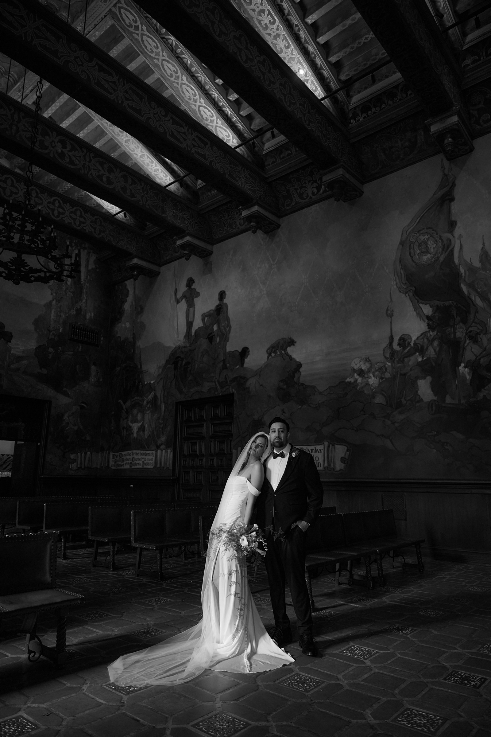 bride-groom-portrait-santa-barbara-courthouse-mural-room-wedding