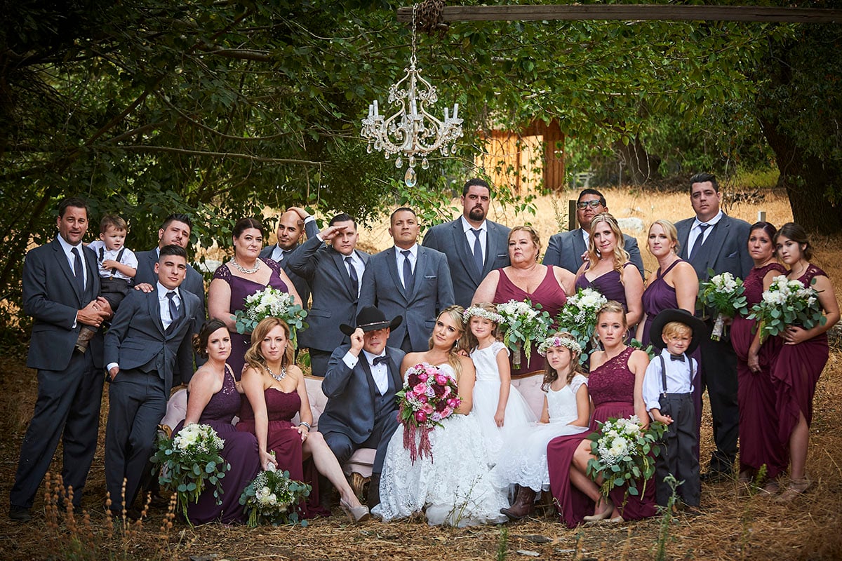 wedding-party-family-portrait-homestead-oak-glen-rustic-venue